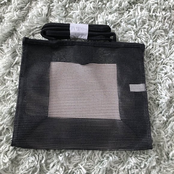 NWT Handmade Flower Mesh Purse - Picture 3 of 4